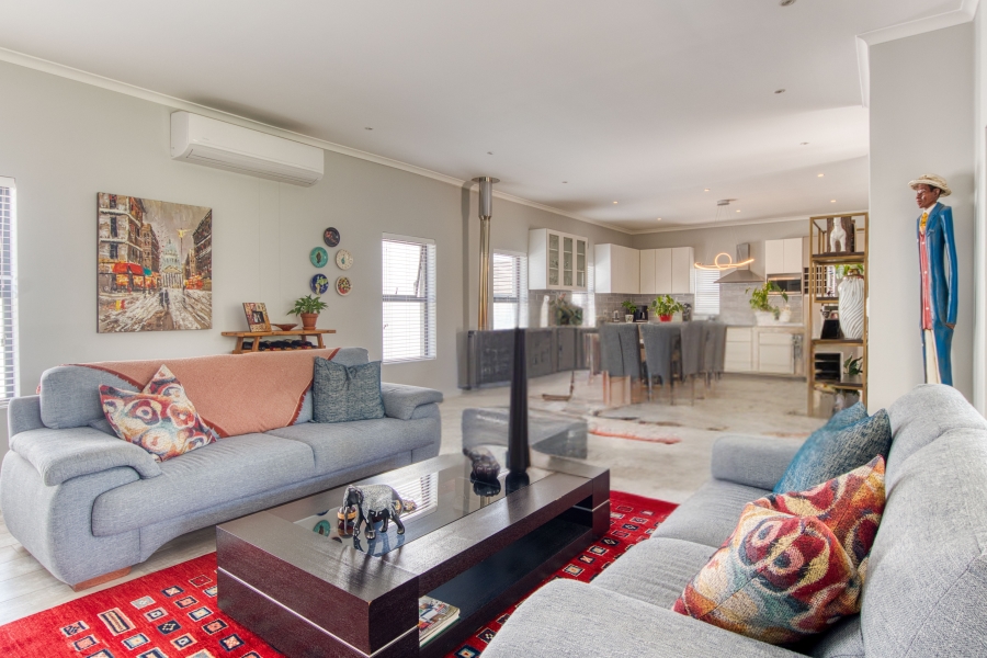 3 Bedroom Property for Sale in Kelderhof Country Village Western Cape